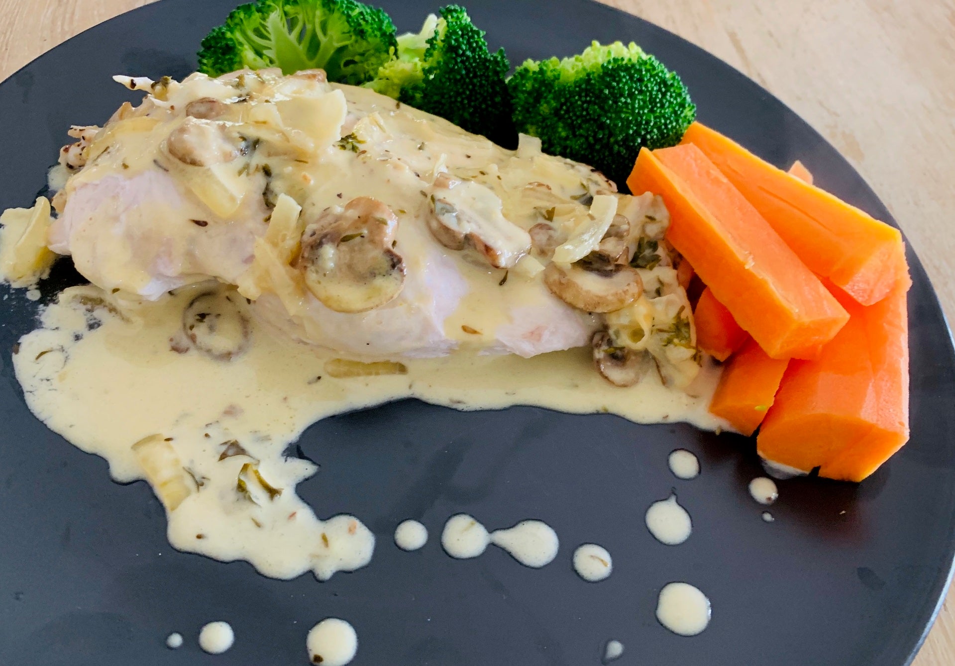 Chicken Diane with Garlic Sauce and Veggies- frozen - gf